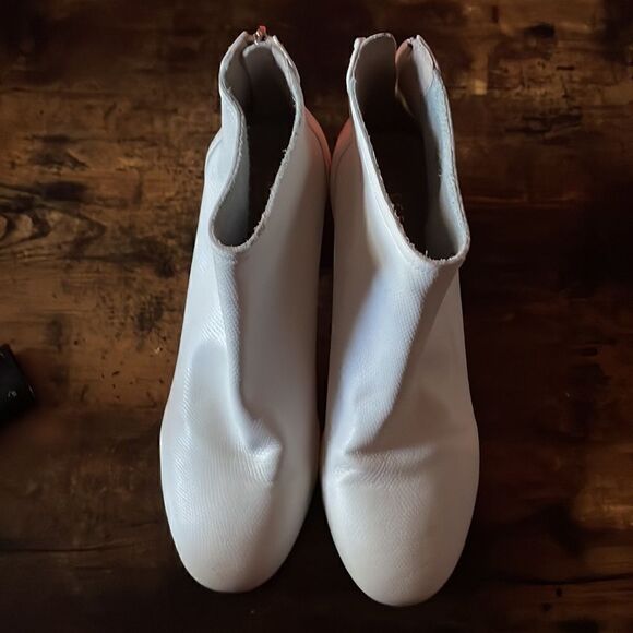 Cecelia New York NOLTON White leather booties Size 8.5 / Excellent - Picture 3 of 8